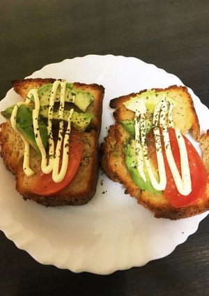 簡単おつまみ トマトとアボカドのバケット-レシピのメイン写真