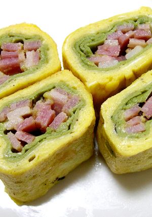 ★お弁当の卵焼き★桃色・緑・黄色がきれい-レシピのメイン写真