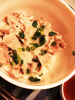 お手軽ランチ★豚しゃぶのみぞれ丼-レシピのメイン写真