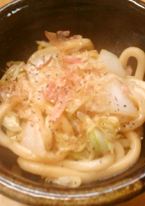 1人分　白菜たっぷりの焼きうどん-レシピのメイン写真