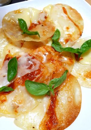 簡単！おやつにパーティに。餃子の皮ピザ★-レシピのメイン写真