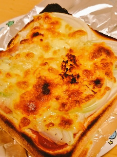 朝らく♪ボリューム満点満腹ピザ風トースト-レシピのメイン写真