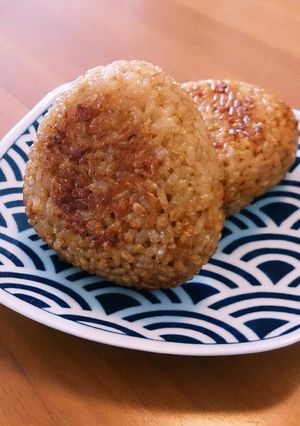 小腹対策☆チーズin焼きおにぎり-レシピのメイン写真