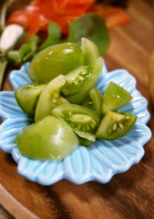 青色探してさまよって、青トマトの漬けもの-レシピのメイン写真
