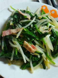 ベーコンとほうれん草ともやしの炒め物-レシピのメイン写真