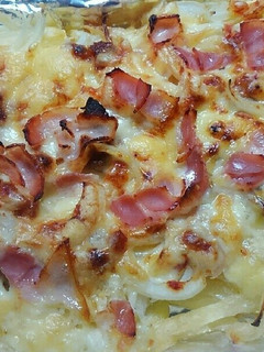 ポテトを台にした簡単おかずピザ-レシピのメイン写真
