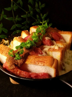 オーブンで!パンとスパムのマヨカレー焼き-レシピのメイン写真