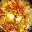 お子様もOK☆卵と餃子入りキムチ鍋