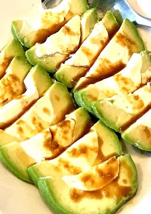 超簡単★アボカドチーズのワサビ醤油-レシピのメイン写真