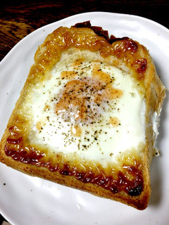 目玉焼きトースト-レシピのメイン写真