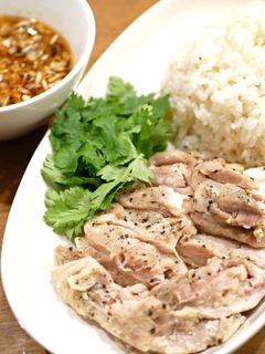 炊飯器で簡単♪絶品カオマンガイ-海南鶏飯-レシピのメイン写真