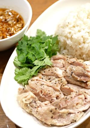 炊飯器で簡単♪絶品カオマンガイ-海南鶏飯-レシピのメイン写真