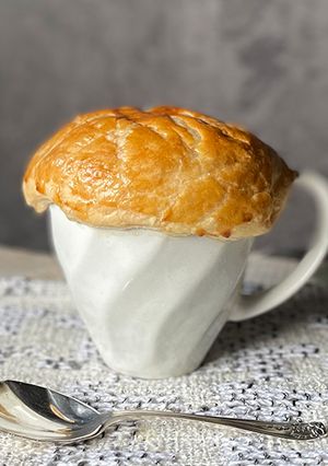 みつせ鶏ミンチでチキンポットパイ-レシピのメイン写真