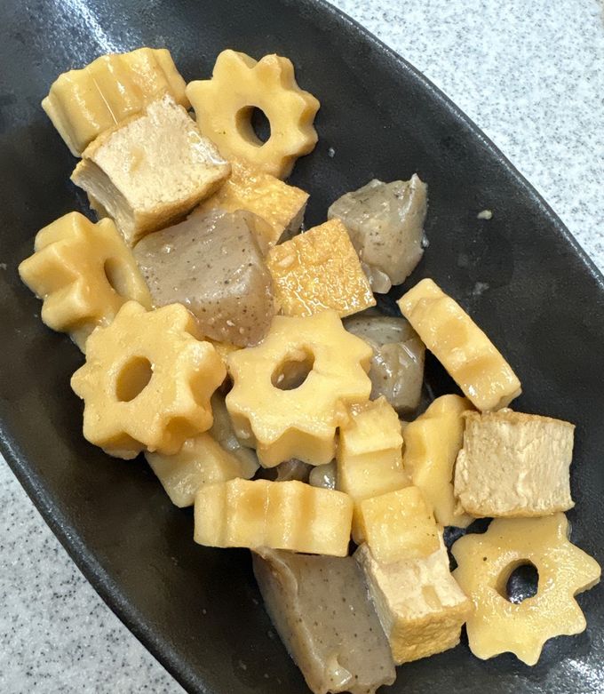 ちくわぶ・厚揚げ・こんにゃくの甘辛煮 by くろえみたん