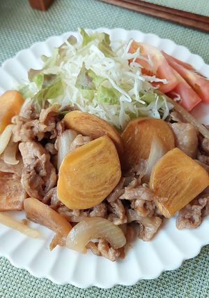 秋に食べて欲しい!豚こま肉と柿の生姜焼き-レシピのメイン写真