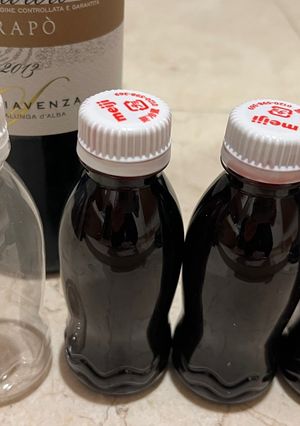 ワインの保存法　飲むヨーグルトの容器で空気遮断-レシピのメイン写真