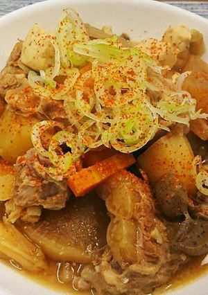 豚軟骨で豚汁煮込み♪ｱﾂｱﾂ♪ﾄﾛﾄﾛ♪-レシピのメイン写真