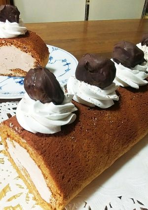 マロンロールケーキ-レシピのメイン写真