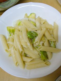 空豆とズッキーニのペンネ-レシピのメイン写真
