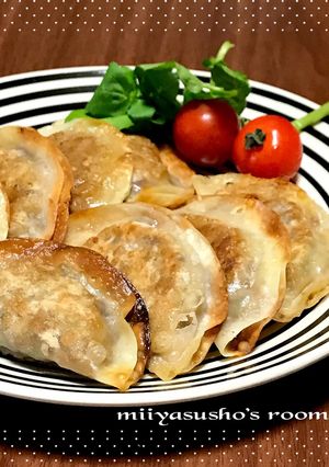 チーズと肉味噌の包み焼き-レシピのメイン写真