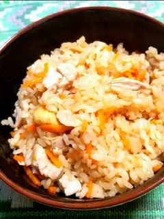 鶏肉とキノコの炊き込みご飯-レシピのメイン写真