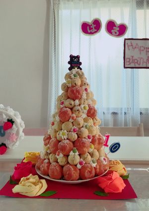 簡単！シュークリームタワーお誕生日ケーキ-レシピのメイン写真