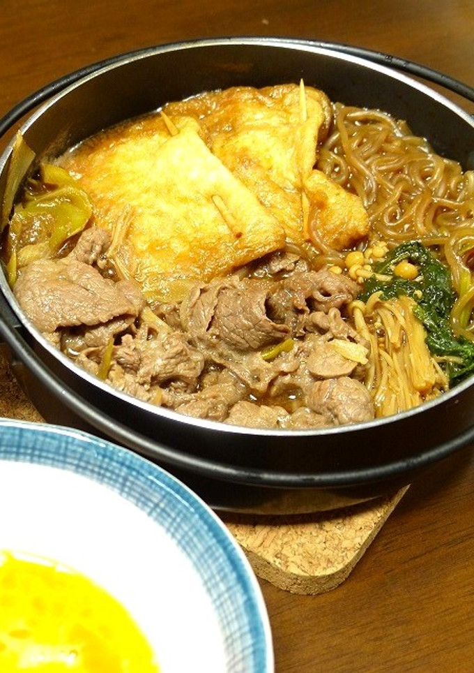 簡単ひとり鍋！巾着豆腐☆関東風すき焼き-レシピのメイン写真