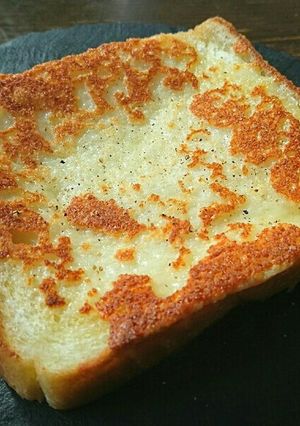 フライパンチーズトースト-レシピのメイン写真