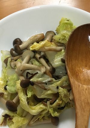 お鍋の残り野菜で☆ごま油炒め塩昆布味-レシピのメイン写真