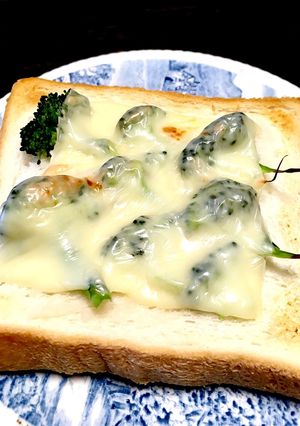 バターの代わりに塩麹塗りパン-レシピのメイン写真