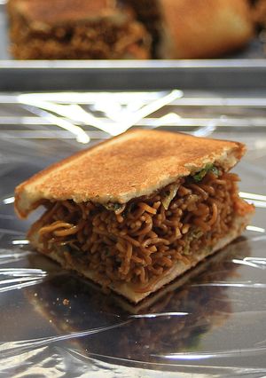 焼きそばホットサンド-レシピのメイン写真