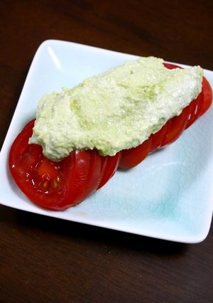 簡単！トマトのアボカドソース掛け-レシピのメイン写真