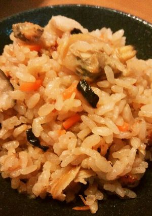 まるしいたけと生姜とアサリの炊き込みご飯-レシピのメイン写真