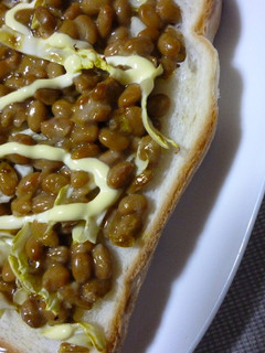 栄養バッチリ納豆トースト♪-レシピのメイン写真