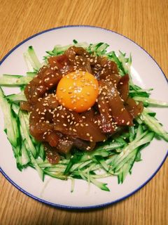 簡単!焼き肉のタレでイナダのユッケ-レシピのメイン写真