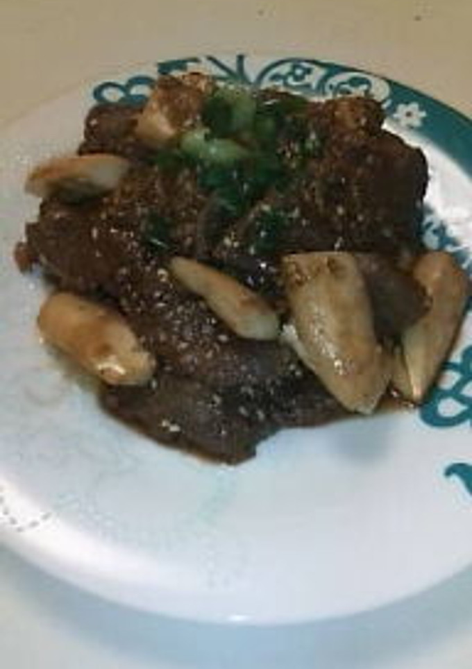 安い牛肉を美味しく♪牛肉とエリンギ炒め-レシピのメイン写真