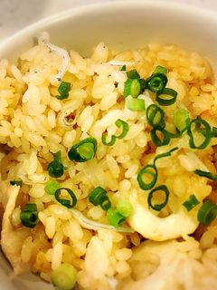 米油でツヤツヤ炊き込みご飯-レシピのメイン写真