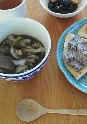 黒豆の煮汁で野菜スープ-レシピのメイン写真