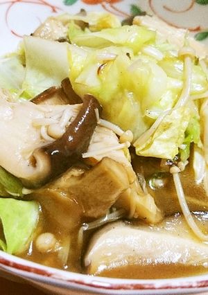 ご飯がススム♪キャベツとキノコの中華炒め-レシピのメイン写真