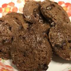 รูปของ ザクザク❤️たっぷりチョコ❤️クッキー