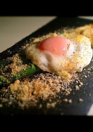 アスパラの目玉焼きのせ-レシピのメイン写真
