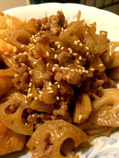 れんこんと豚ミンチの甘辛炒め-レシピのメイン写真