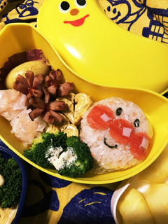 キャラ弁 アンパンマン おにぎり-レシピのメイン写真