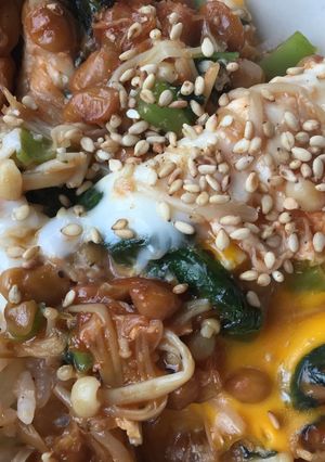 納豆とえのきの洋風卵丼-レシピのメイン写真