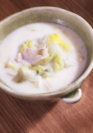 おとうさんの白菜で豆乳スープ♡-レシピのメイン写真
