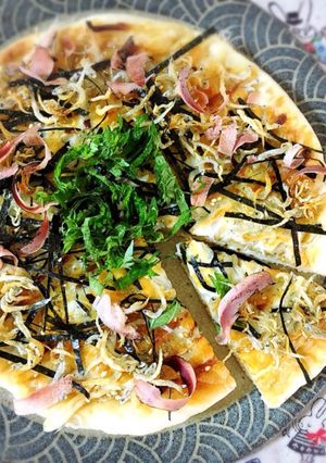 カリカリしらすで☆しらすと醤油の和風ピザ-レシピのメイン写真