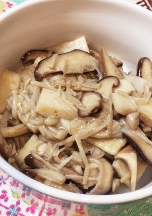 簡単パルメザンチーズのきのこバターソテー-レシピのメイン写真