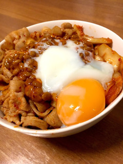 早い!簡単!美味しい!納豆豚キムチ丼-レシピのメイン写真