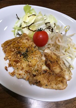 パンガシウスのムニエル☆オイルソース-レシピのメイン写真