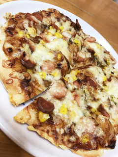 ピザ生地にお好みソースを☆お好み焼きピザ-レシピのメイン写真